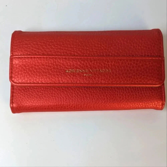 Adrienne Vittadini Pebbled Leather Wallet - Picture 1 of 8